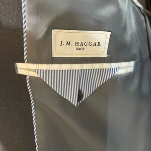 Haggar suit coat. Grey. Slim fit. 44 regular.